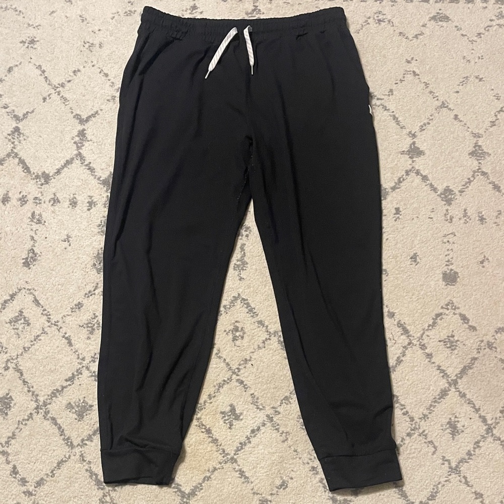 Men's Vuori Black Joggers  with Drawstring Size Large